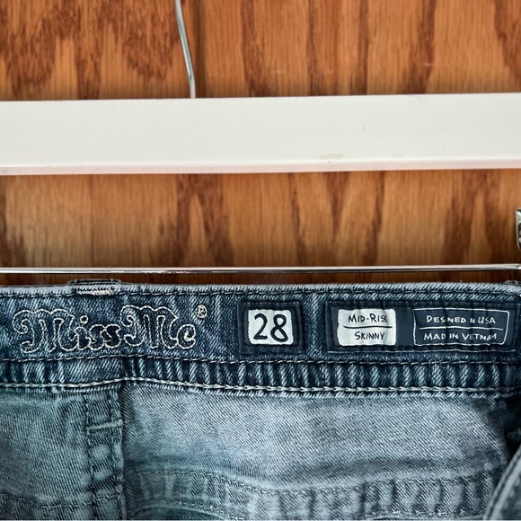 Miss Me Skinny Jeans - Picture 7 of 7